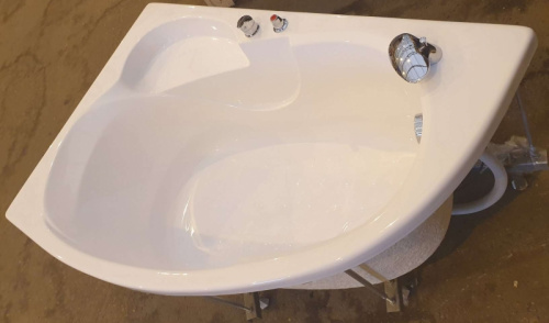 Акриловая ванна Triton Кайли 150x100 R Н0000020134+М0000003344 без гидромассажа фото 3