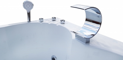 Акриловая ванна Royal Bath Hardon De Luxe 200х150 RB083100DL с гидромассажем фото 5